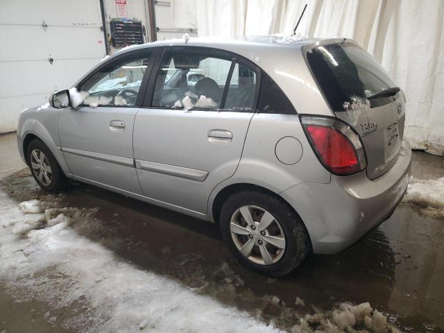 KNADH5A30B6793071 - 2011 KIA RIO BASE SILVER photo 2