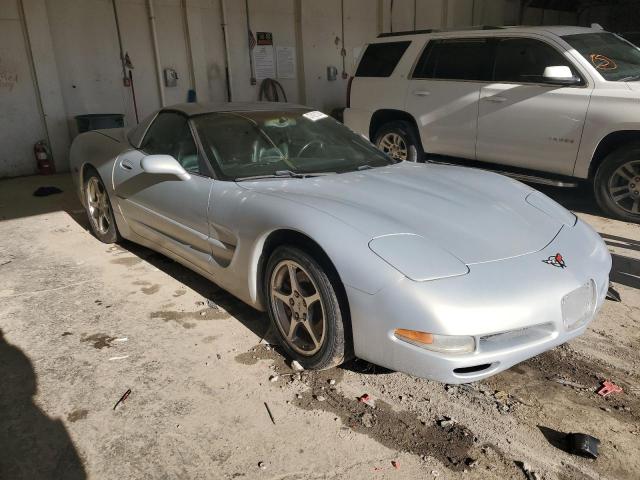 1G1YY22G325122884 - 2002 CHEVROLET CORVETTE SILVER photo 4