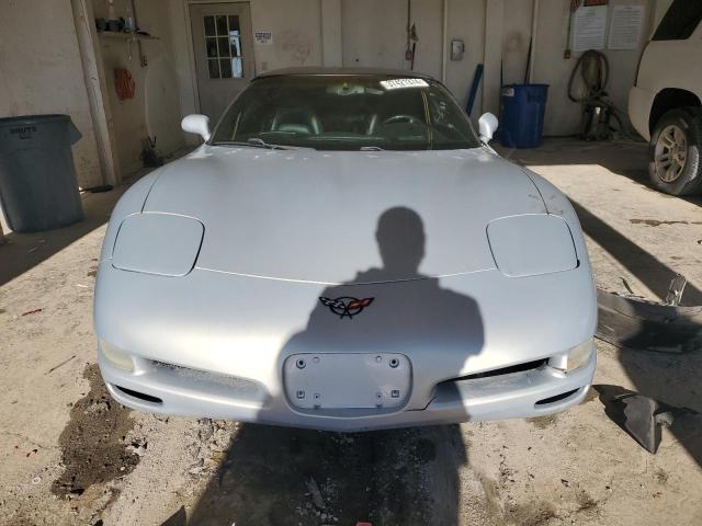 1G1YY22G325122884 - 2002 CHEVROLET CORVETTE SILVER photo 5