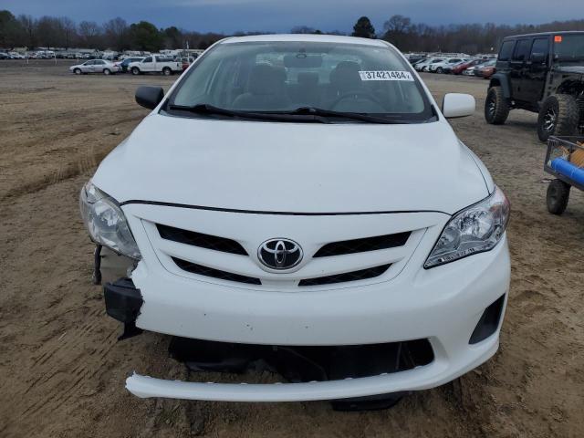 2T1BU4EEXCC762609 - 2012 TOYOTA COROLLA BASE WHITE photo 5