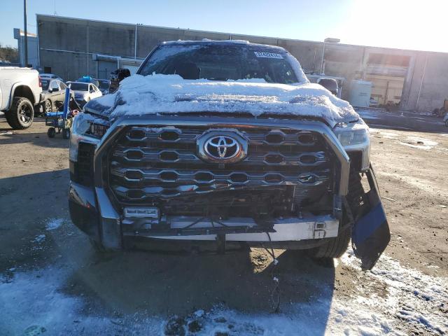 5TFNC5DB6PX026528 - 2023 TOYOTA TUNDRA CREWMAX PLATINUM Blau Foto 5
