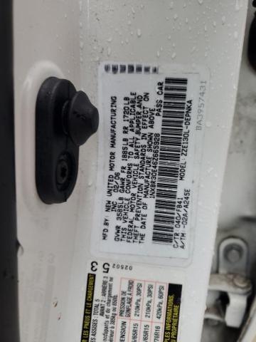 1NXBR30E46Z665928 - 2006 TOYOTA COROLLA CE WHITE photo 13