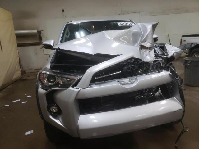 JTENU5JR5N6083431 - 2022 TOYOTA 4RUNNER SR5/SR5 PREMIUM 蓝色 照片 5