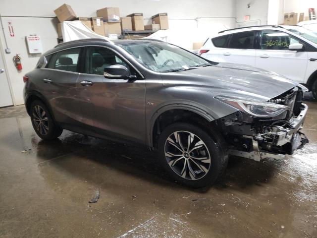 SJKCH5CR5HA030983 - 2017 INFINITI QX30 BASE GRAY photo 4