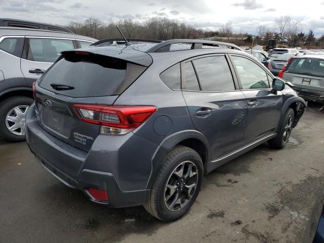 JF2GTABC8L8202059 - 2020 SUBARU CROSSTREK GRAY photo 3