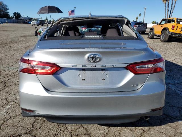 4T1L11AK4LU973391 - 2020 TOYOTA CAMRY LE SILVER photo 6