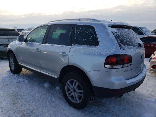 WVGBE77L18D039120 - 2008 VOLKSWAGEN TOUAREG 2 V6 SILVER photo 2