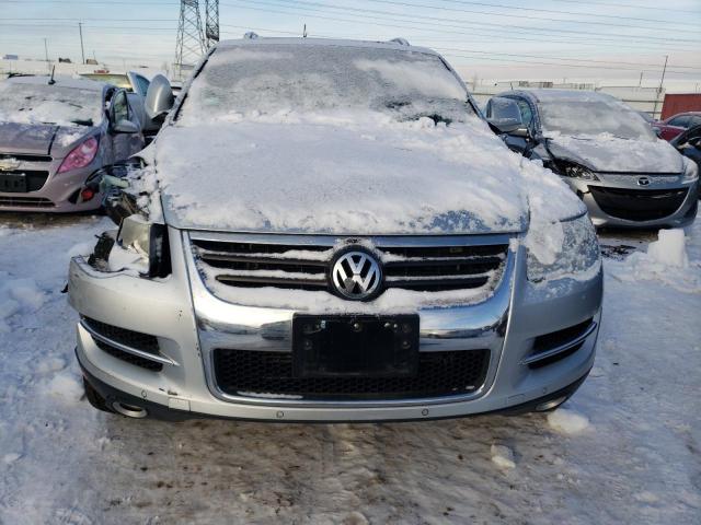 WVGBE77L18D039120 - 2008 VOLKSWAGEN TOUAREG 2 V6 SILVER photo 5