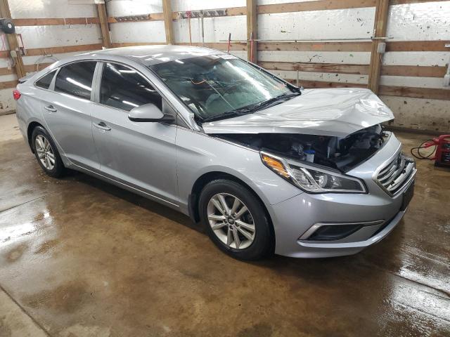 5NPE24AF0HH565986 - 2017 HYUNDAI SONATA SE SILVER photo 4