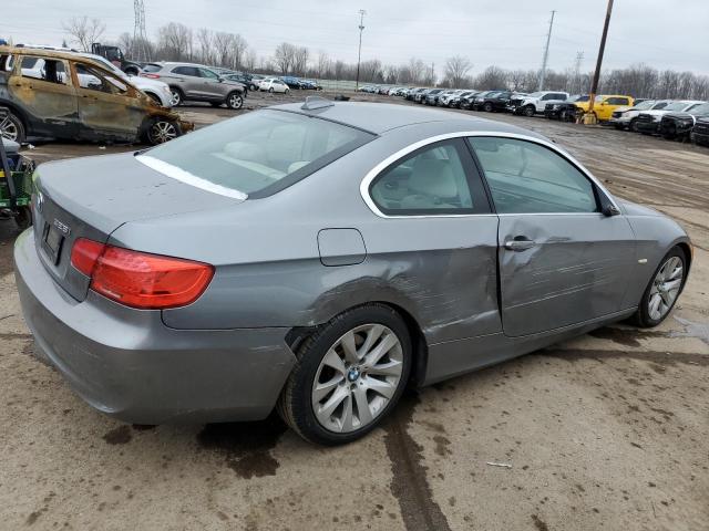 WBAKE3C58BE558328 - 2011 BMW 328 I GRAY photo 3