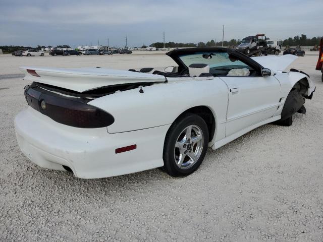 2G2FV32G712144401 - 2001 PONTIAC FIREBIRD TRANS AM WHITE photo 3