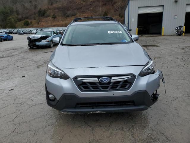 JF2GTAEC7M8392059 - 2021 SUBARU CROSSTREK PREMIUM 银色 照片 5