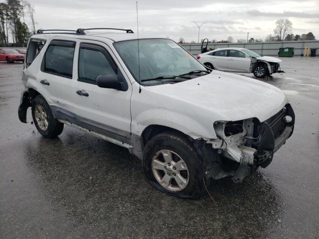 1FMYU93146KD54080 - 2006 FORD ESCAPE XLT WHITE photo 4