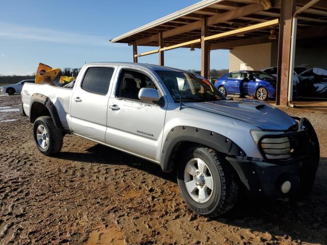 5TEMU52N37Z342323 - 2007 TOYOTA TACOMA DOUBLE CAB LONG BED SILVER photo 4