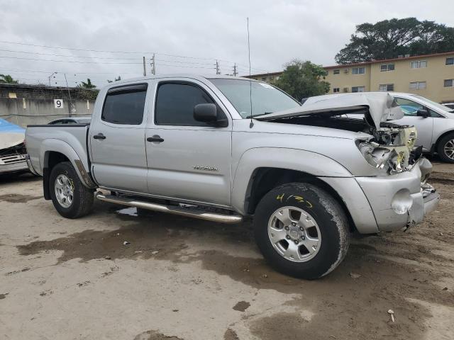 3TMJU62N78M065747 - 2008 TOYOTA TACOMA DOUBLE CAB PRERUNNER SILVER photo 4