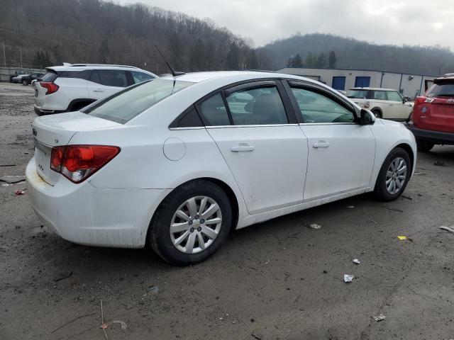 1G1PF5S9XB7200988 - 2011 CHEVROLET CRUZE LT WHITE photo 3