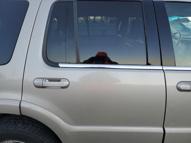 5LMEU88H74ZJ33416 - 2004 LINCOLN AVIATOR 金色 照片 11