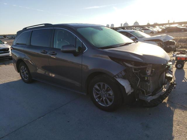 5TDKRKEC1MS003229 - 2021 TOYOTA SIENNA LE GRAY photo 4