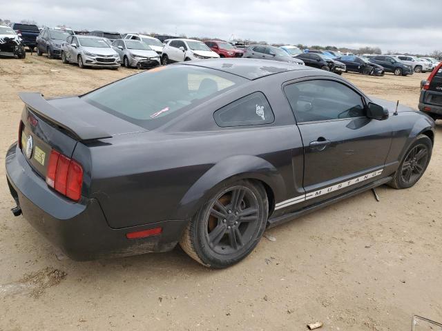 1ZVFT80N975257938 - 2007 FORD MUSTANG BLACK photo 3