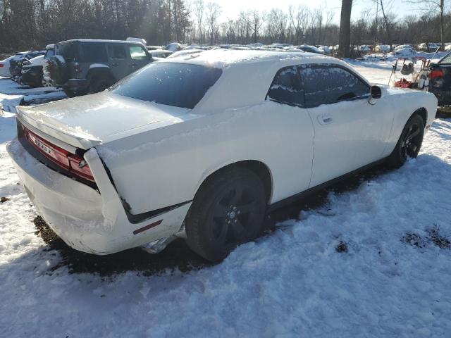 2B3CJ4DV1AH189960 - 2010 DODGE CHALLENGER SE WHITE photo 3