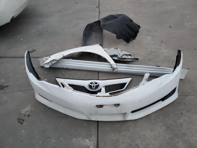 4T1BF1FK6DU643453 - 2013 TOYOTA CAMRY L WHITE photo 12