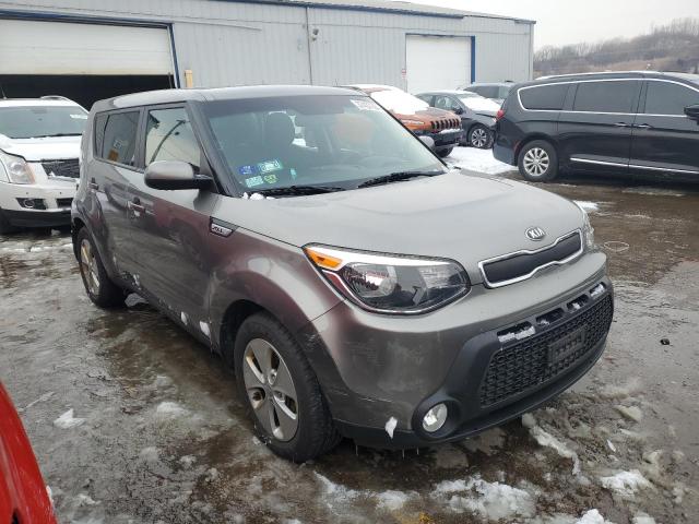 KNDJN2A28F7163304 - 2015 KIA SOUL GRAY photo 4