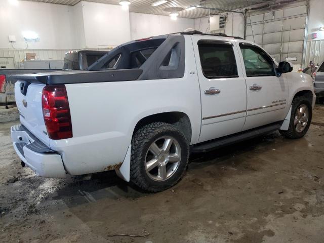 3GNTKGE34BG105567 - 2011 CHEVROLET AVALANCHE LTZ WHITE photo 3