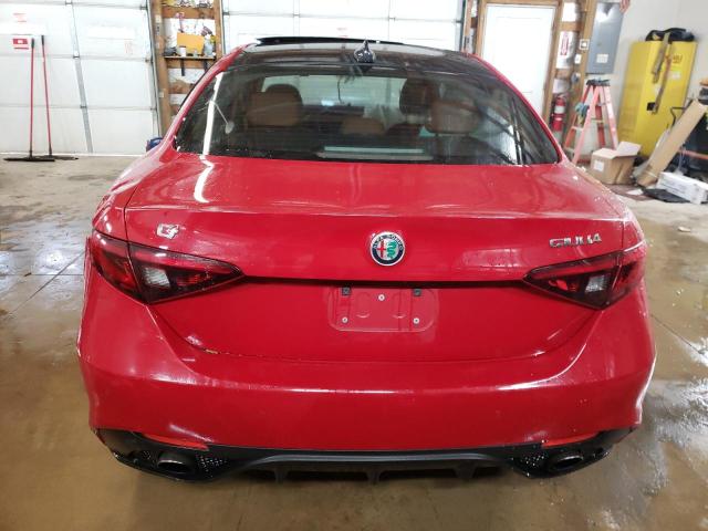 ZARFAEDN9H7540465 - 2017 ALFA ROMEO GIULIA Q4 RED photo 6