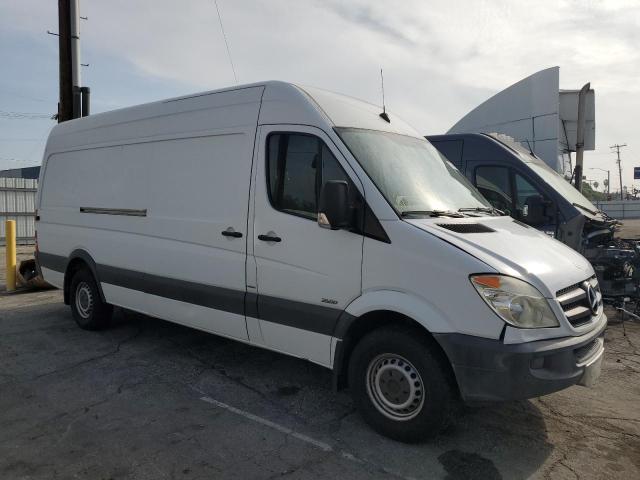 WD3PE8CCXD5743367 - 2013 MERCEDES-BENZ SPRINTER 2500 WHITE photo 4