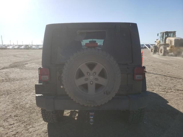 1C4BJWDG2FL652786 - 2015 JEEP WRANGLER U SPORT მწვანე ფოტო 6