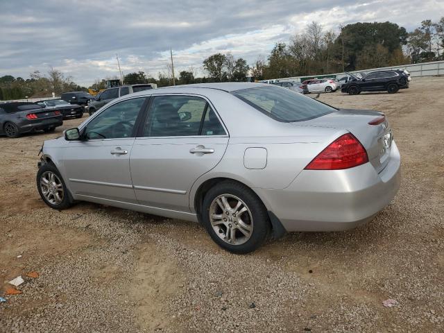 1HGCM56377A213842 - 2007 HONDA ACCORD SE SILVER photo 2