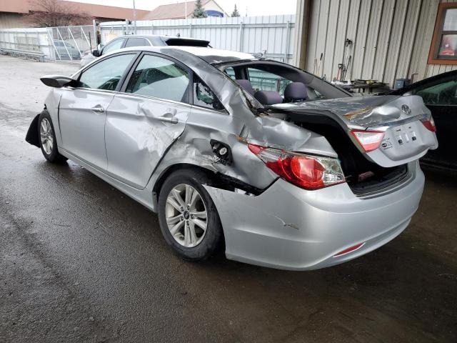 5NPEB4AC7DH692072 - 2013 HYUNDAI SONATA 4D GLS SILVER photo 2