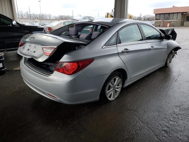 5NPEB4AC7DH692072 - 2013 HYUNDAI SONATA 4D GLS SILVER photo 3