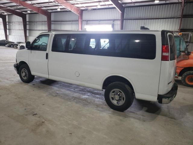 1GAZGPFG7H1115659 - 2017 CHEVROLET EXPRESS G3 LT WHITE photo 2