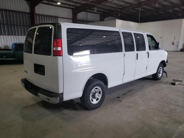 1GAZGPFG7H1115659 - 2017 CHEVROLET EXPRESS G3 LT WHITE photo 3