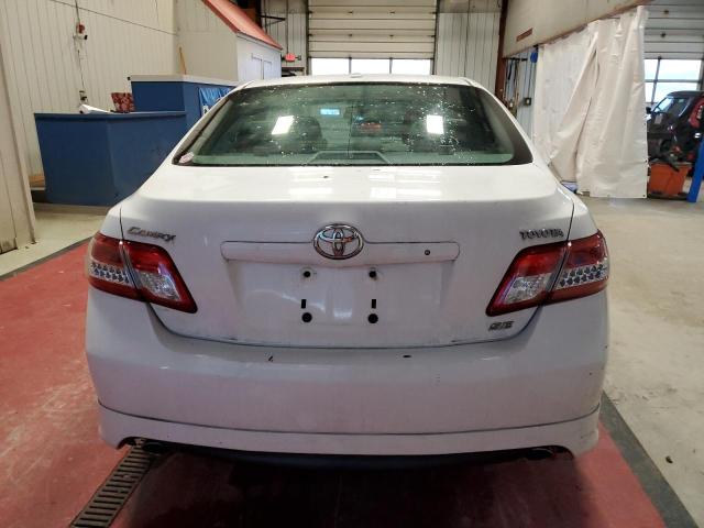 4T1BF3EK7BU745404 - 2011 TOYOTA CAMRY BASE WHITE photo 6