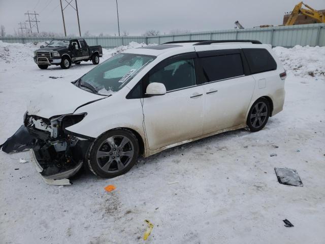 5TDXZ3DC0KS016161 - 2019 TOYOTA SIENNA SE WHITE photo 1