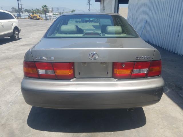 JT8BF28G5W0127919 - 1998 LEXUS ES 300  photo 9