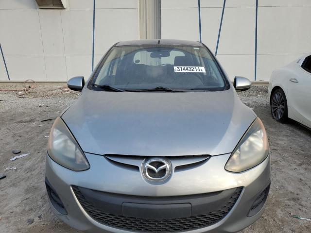 JM1DE1HY6B0129642 - 2011 MAZDA MAZDA2 GRAY photo 5