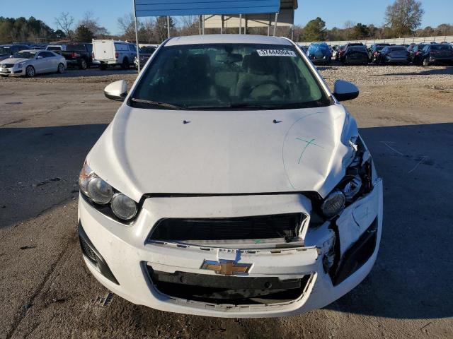 1G1JA5SH1F4148136 - 2015 CHEVROLET SONIC LS WHITE photo 5