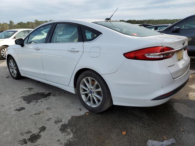 3FA6P0H77HR327911 - 2017 FORD FUSION SE WHITE photo 2