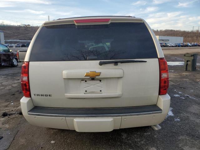 1GNSKCE00ER225963 - 2014 CHEVROLET TAHOE K1500 LTZ WHITE photo 6