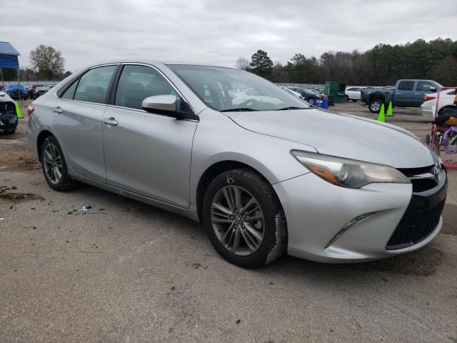 4T1BF1FK9HU441325 - 2017 TOYOTA CAMRY LE SILVER photo 4