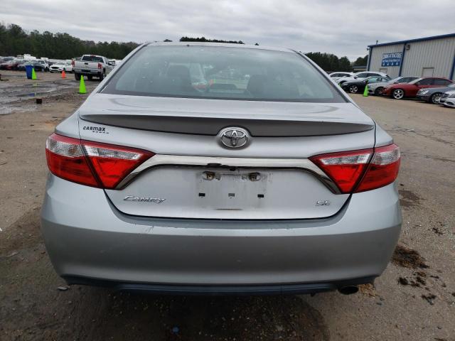 4T1BF1FK9HU441325 - 2017 TOYOTA CAMRY LE SILVER photo 6