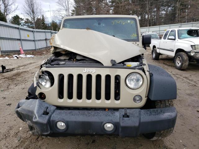 1C4BJWDG4JL888574 - 2018 JEEP WRANGLER U SPORT Світло-коричневий фото 5