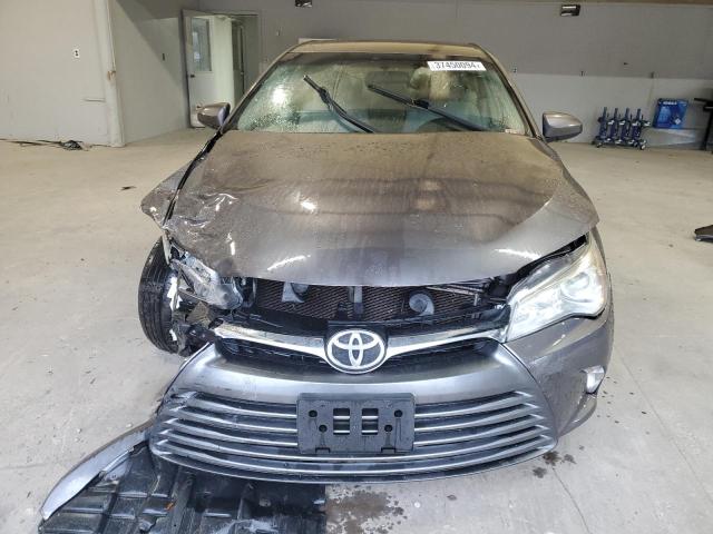 4T1BF1FK1FU933344 - 2015 TOYOTA CAMRY LE GRAY photo 5