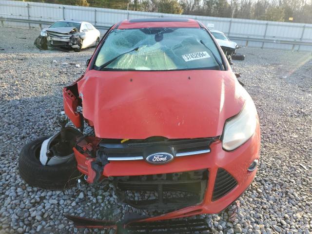 1FAHP3H26CL236005 - 2012 FORD FOCUS SEL RED photo 5