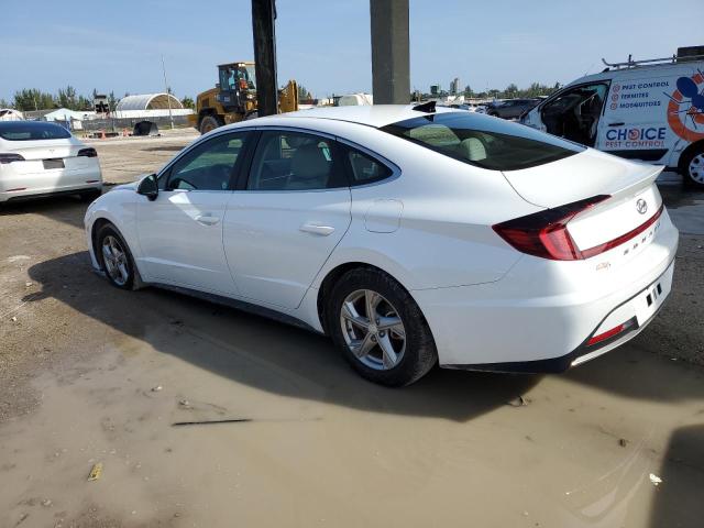 5NPEG4JA2MH106782 - 2021 HYUNDAI SONATA SE WHITE photo 2