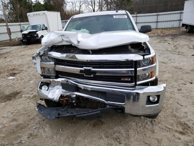 1GC1KVE83FF190263 - 2015 CHEVROLET SILVERADO K2500 HEAVY DUTY LT WHITE photo 5