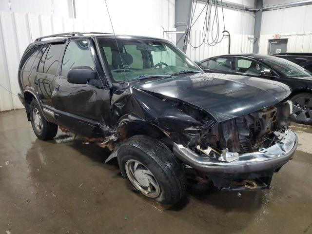 1GNDT13W4Y2381888 - 2000 CHEVROLET BLAZER BLACK photo 4